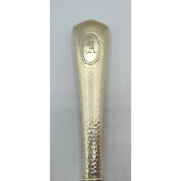 Antique Hammered Sterling Silver Handle Pie Server. Marked & Monogrammed 'A' - Picture 6 of 11